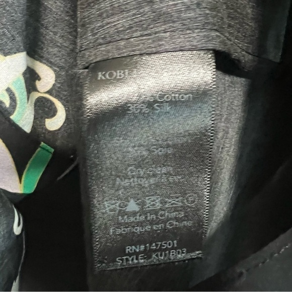 Kobi Halperin
Christine Printed Tie Neck Blouse Just Like New Condition - Picture 4 of 6